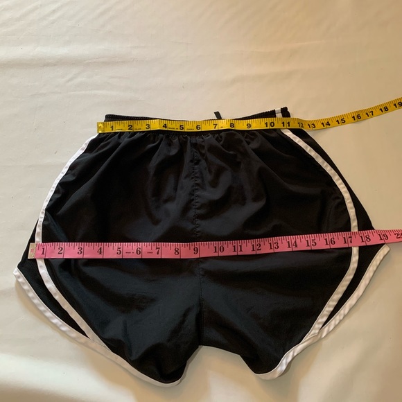 Nike running shorts - Picture 11 of 14